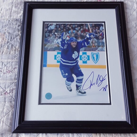 Tie Domi Signed Photo Framed 16" x 13" Authentic Autograph Toronto Maple Leafs - Picture 2 of 13